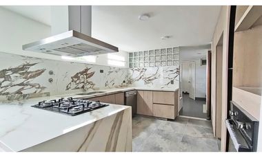 Vendo o arriendo casa recién remodelada cerca al Tesoro