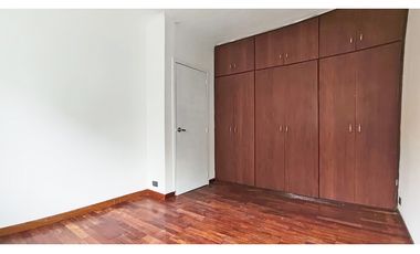 Vendo o arriendo casa recién remodelada cerca al Tesoro