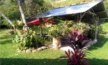 VENTA CASA CAMPESTRE  EN LA ESTRELLA JAMUNDI.