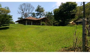 VENTA CASA CAMPESTRE  EN LA ESTRELLA JAMUNDI.