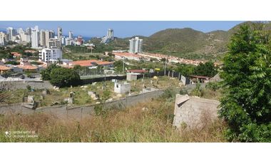 MODERNA CASA CON SISTEMA DE PANEL SOLAR Rodadero Reservado-060-