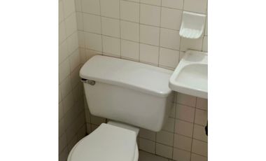 SE ARRIENDA LOCAL EN EL CENTRO