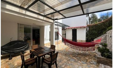 Venta de Casa en Unidad cerrada en el Retiro