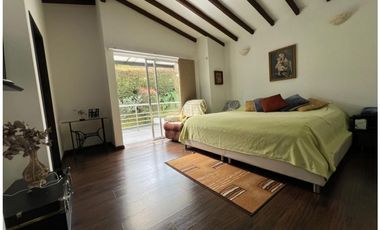 Venta de Casa en Unidad cerrada en el Retiro