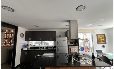 Venta de Casa en Unidad cerrada en el Retiro