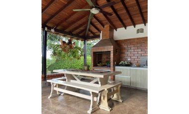 Hermosa Casa Campestre en Combia