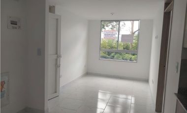 ALQUILO APARTAMENTO EN EL SECTOR LAGO LA PRADERA COD 9487402