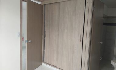 ALQUILO APARTAMENTO EN EL SECTOR LAGO LA PRADERA COD 9487402