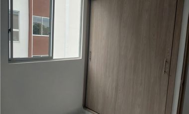 ALQUILO APARTAMENTO EN EL SECTOR LAGO LA PRADERA COD 9487402