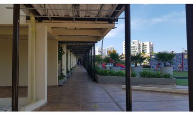 Apartamento con excelente vista cerca a Makro - 005