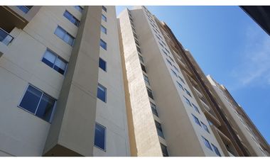 Apartamento con excelente vista cerca a Makro - 005