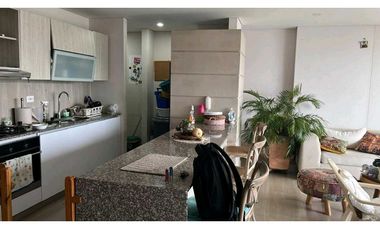 Apartamento con excelente vista cerca a Makro - 005