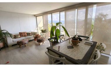 Apartamento con excelente vista cerca a Makro - 005