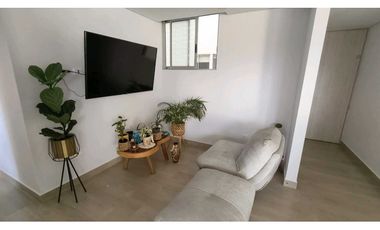 Apartamento con excelente vista cerca a Makro - 005