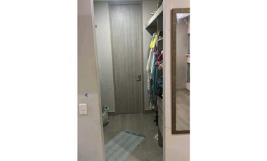 Apartamento con excelente vista cerca a Makro - 005