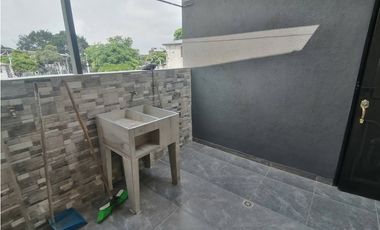 ARRIENDO CASA BARRIO GUAYAQUIL