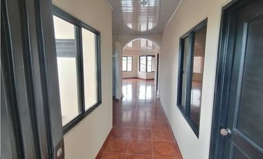 ARRIENDO CASA BARRIO GUAYAQUIL