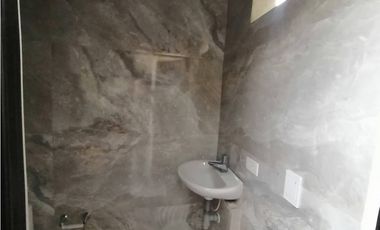 ARRIENDO CASA BARRIO GUAYAQUIL