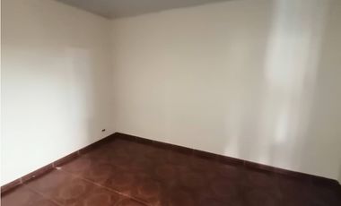 ARRIENDO CASA BARRIO GUAYAQUIL
