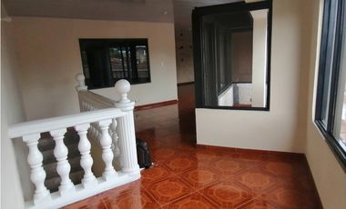 ARRIENDO CASA BARRIO GUAYAQUIL