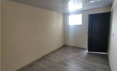 ARRIENDO CASA BARRIO GUAYAQUIL