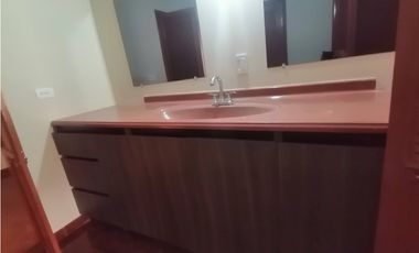 ARRIENDO CASA BARRIO GUAYAQUIL