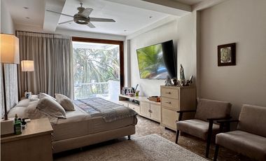 Se vende casa de 3 niveles cerca a la playa en Pozos Colorados