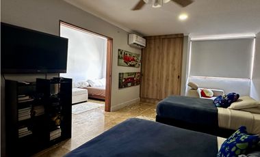 Se vende casa de 3 niveles cerca a la playa en Pozos Colorados