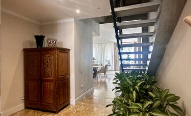 Se vende casa de 3 niveles cerca a la playa en Pozos Colorados