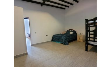 Se vende finca ubicada en el municipio de Marinilla Antioquia.