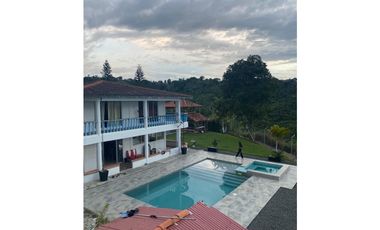 SE ALQUILA FINCA POR DIAS, 30 Personas ARABIA