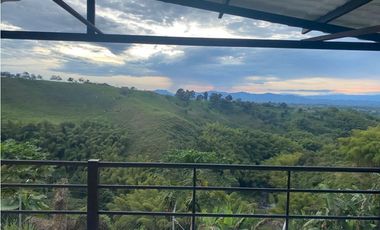 SE ALQUILA FINCA POR DIAS, 30 Personas ARABIA