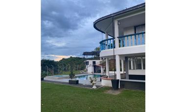 SE ALQUILA FINCA POR DIAS, 30 Personas ARABIA