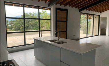 Arriendo Casa Finca en Envigado la Mina