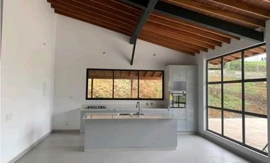 Arriendo Casa Finca en Envigado la Mina