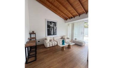 Casa en Arriendo en Envigado sector Benedictino