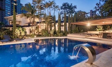 Casa Amoblada en Arriendo en El Poblado