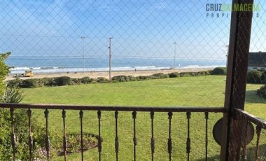 Casa en Venta en Primera línea, casa en condominio con vista al mar