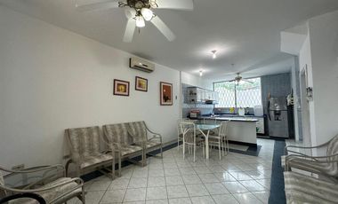 Casa de Playa en Venta - Tonsupa