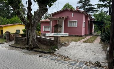 AT119. ICHO CRUZ CASA CON SALIDA DIRECTA AL RIO (6 PAX)