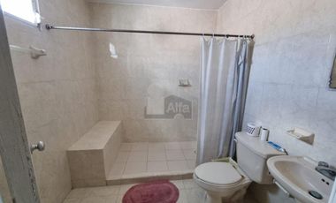 Casa en ALTABRISA, ubicación privilegiada, 3 recamaras, 2.5 baños, A/C, Cocina integral.