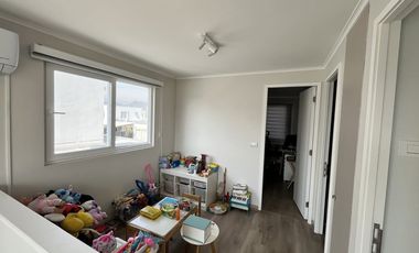 ARRIENDO CASA EN CONDOMINIO 4HAB 3BA COLINA