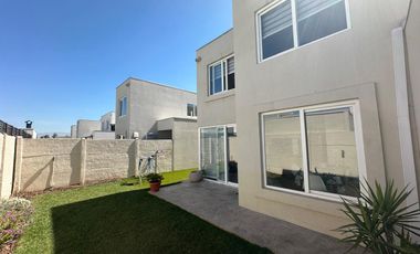 ARRIENDO CASA EN CONDOMINIO 4HAB 3BA COLINA