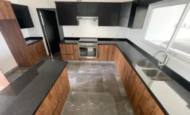 Casa en venta en La Joya Privada Residencial, Monterrey, Nuevo León