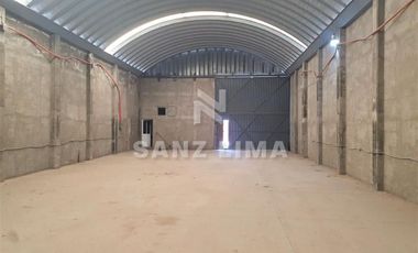 Carr Celaya-Salvatierra: Amplia bodega con excelente ubicacion cerca libramiento