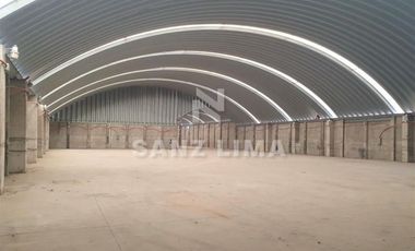 Carr Celaya-Salvatierra: Amplia bodega con excelente ubicacion cerca libramiento