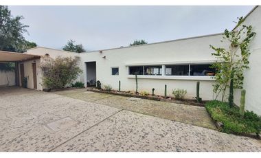 Venta Parcela de Agrado 5D con piscina en Hacienda Rinconada