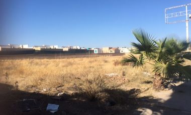 Terreno Comercial con 200 Metros de frente sobre Calzada Aeropuerto Salida a Navolato - Altata con alto flujo vehicular al poniente de Culiacaná