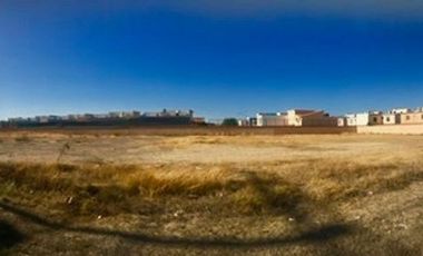 Terreno Comercial con 200 Metros de frente sobre Calzada Aeropuerto Salida a Navolato - Altata con alto flujo vehicular al poniente de Culiacaná