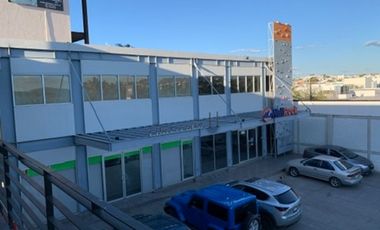 Locales en Renta en Plaza Centro 87 en frente de Parque 87 y a un lado de Autozone y Walmart Mexico 68